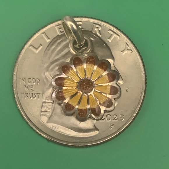 .925 Daisy Yellow Burnt Orange Sterling Silver Jewelry Charm #vintage #garden - Picture 2 of 3